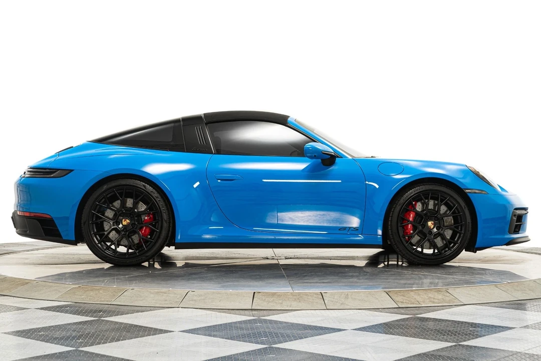 2023 Porsche 992 Targa 4 GTS - Image 18 of 21