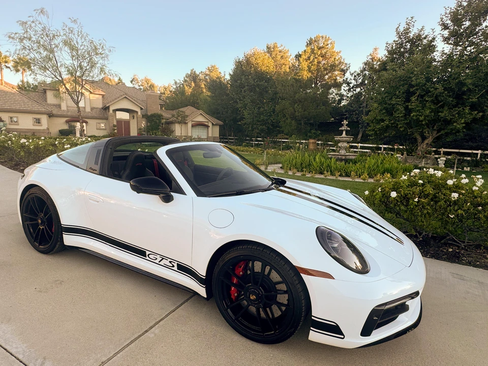 2023 Porsche 992 Targa 4 GTS - Image 19 of 22