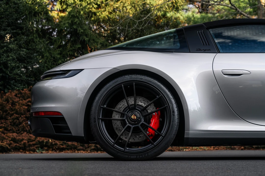 2023 Porsche 992 Targa 4 GTS - Image 28 of 31