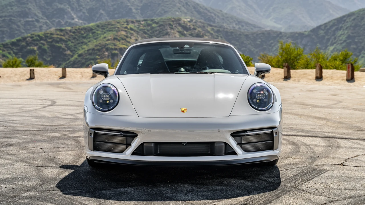 2023 Porsche 992 Targa 4 GTS - Image 11 of 31