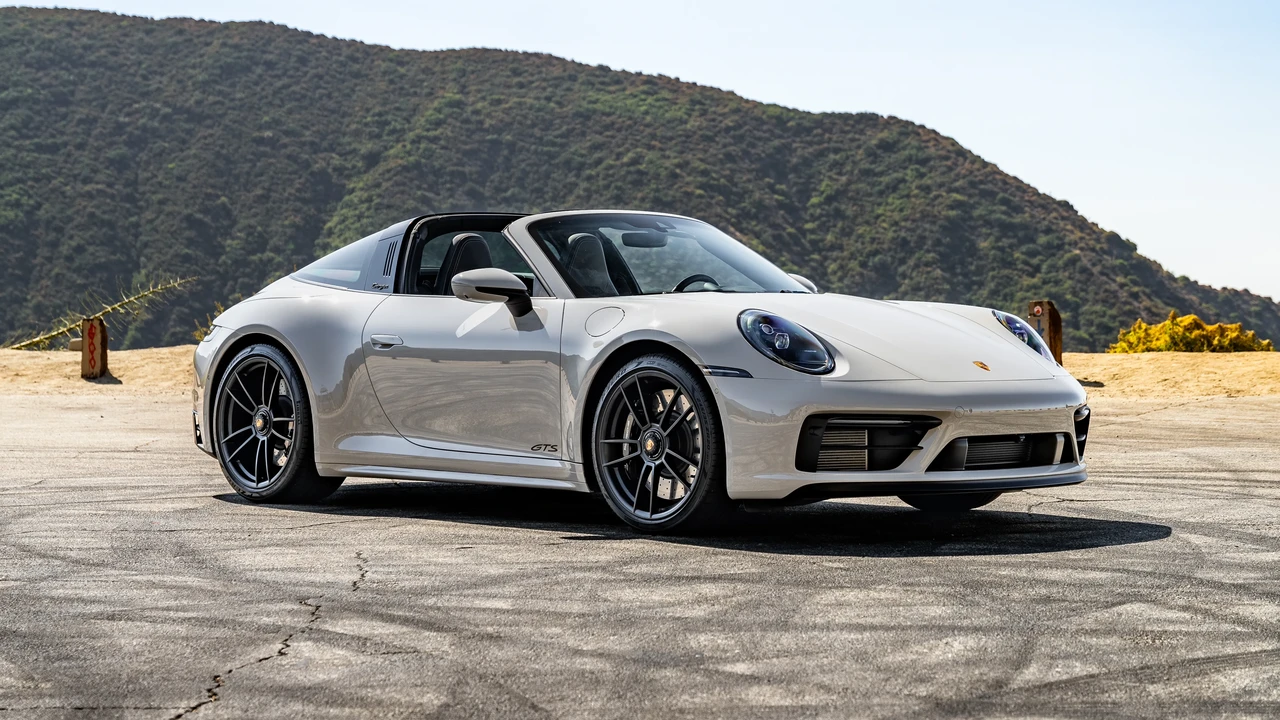 2023 Porsche 992 Targa 4 GTS - Image 4 of 31
