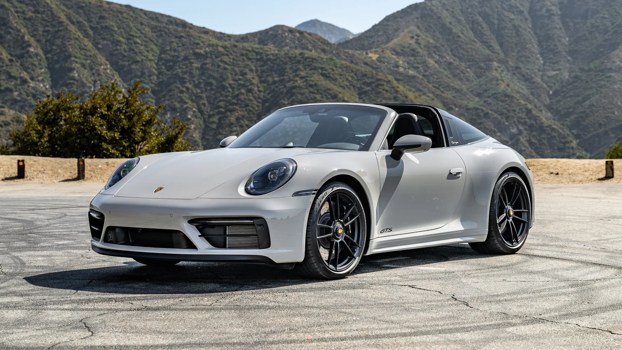 2023 Porsche 992 Targa 4 GTS - Image 5 of 31