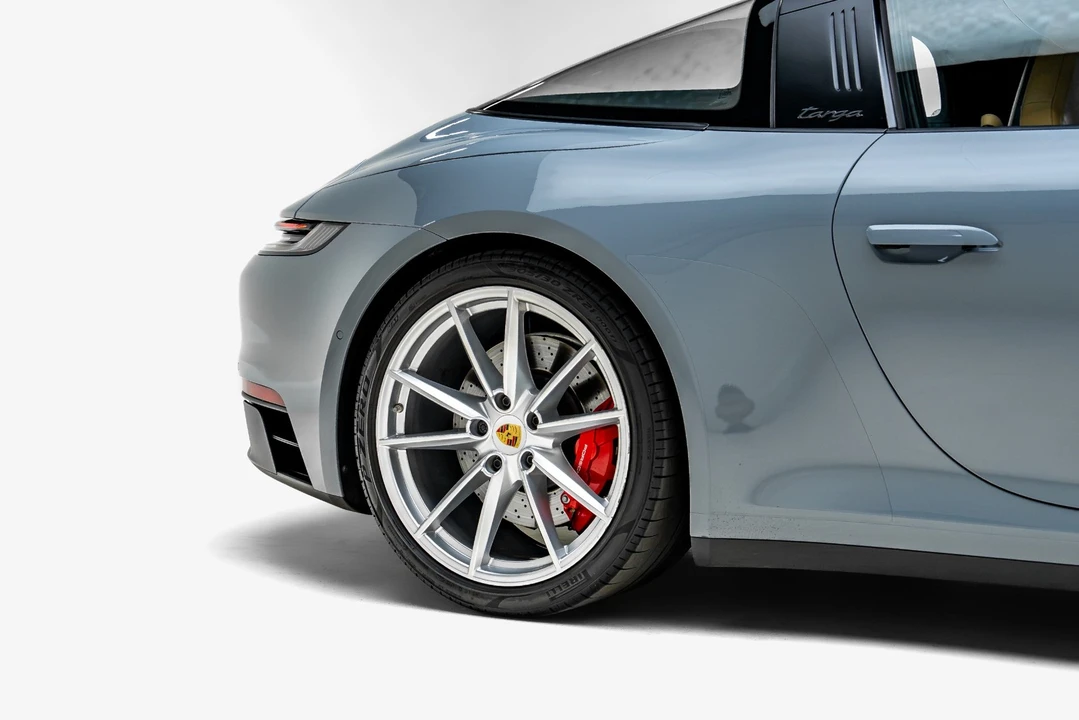 2023 Porsche 992 Targa 4 GTS - Image 18 of 31