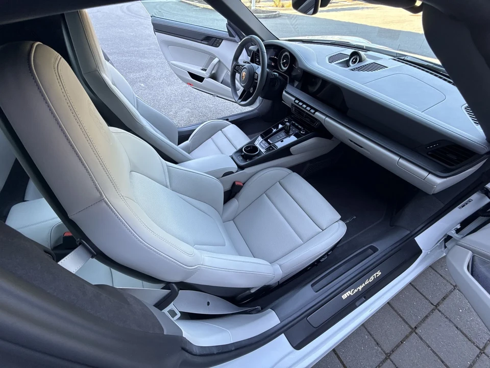 2023 Porsche 992 Targa 4 GTS - Image 28 of 31