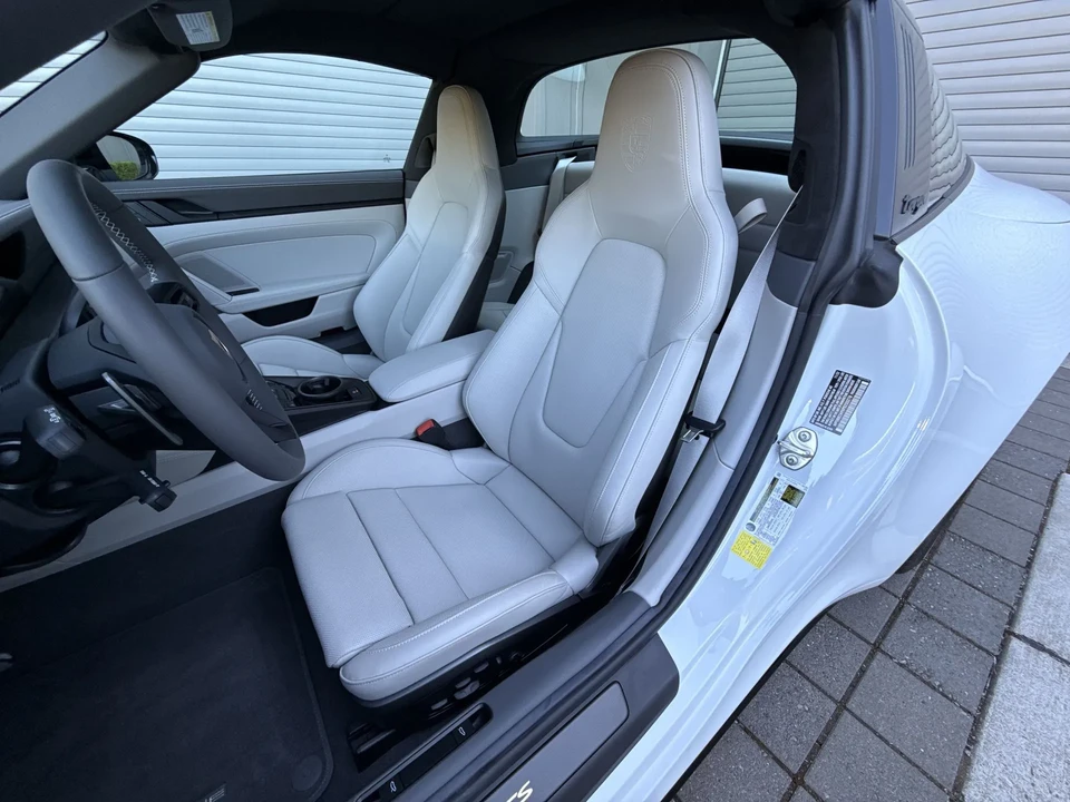 2023 Porsche 992 Targa 4 GTS - Image 26 of 31