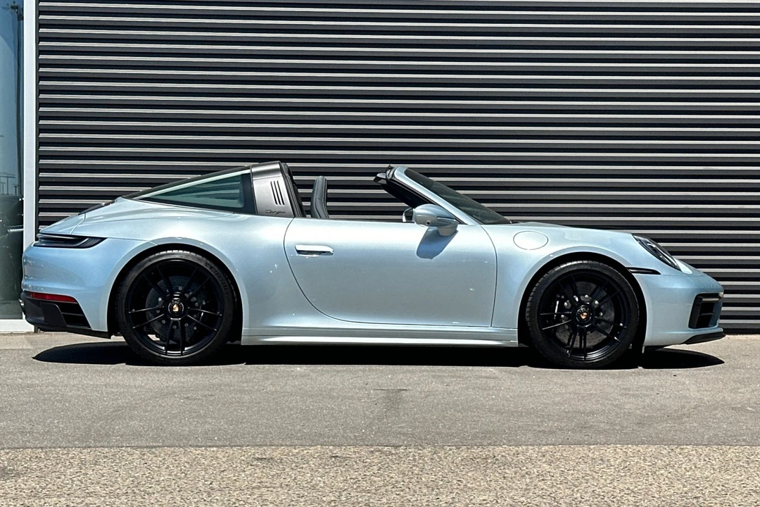2023 Porsche 992 Targa 4 GTS - Image 9 of 21