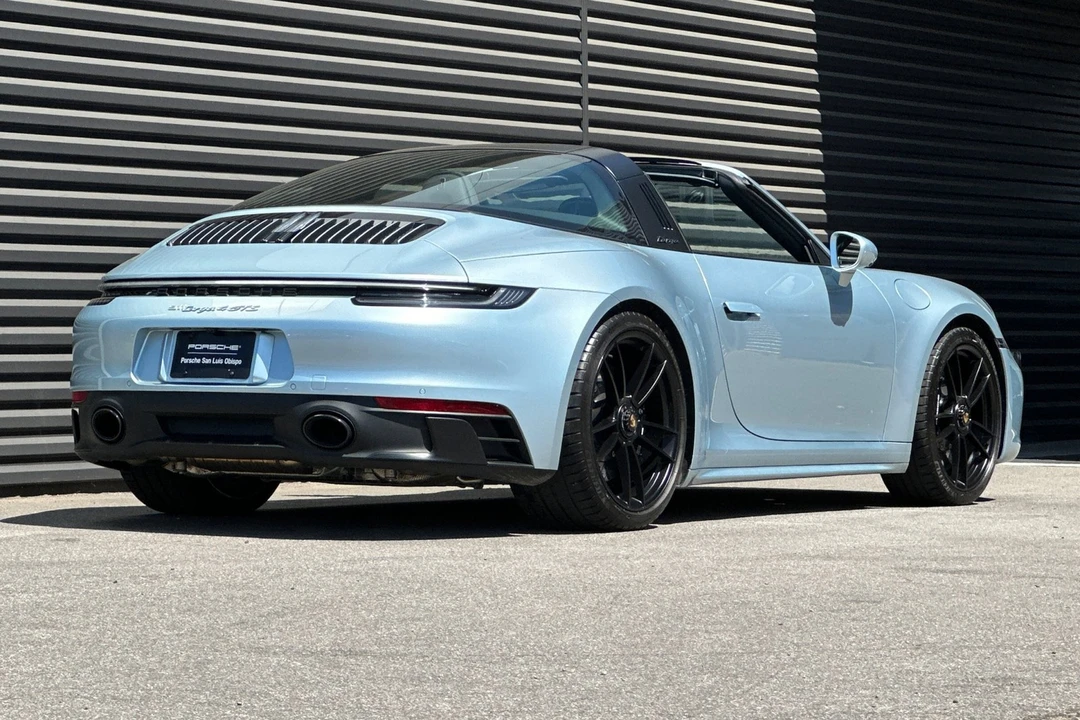 2023 Porsche 992 Targa 4 GTS - Image 8 of 21