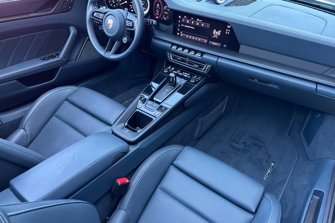 2023 Porsche 992 Targa 4 GTS - Image 18 of 21