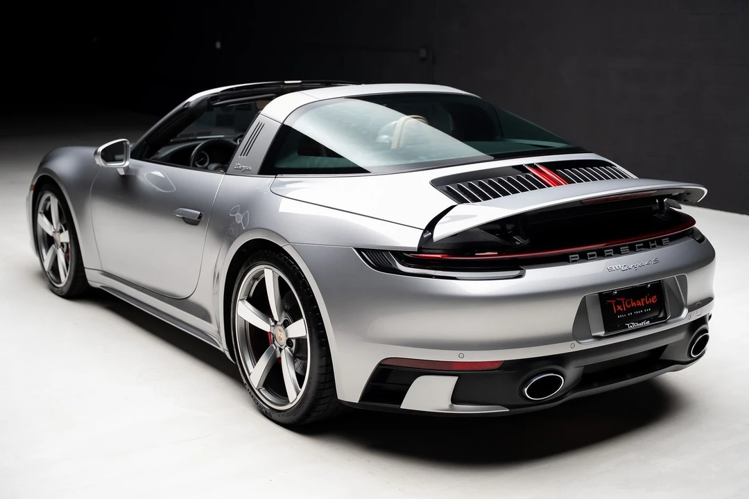 2023 Porsche 992 Targa 4 & 4S - Image 26 of 31
