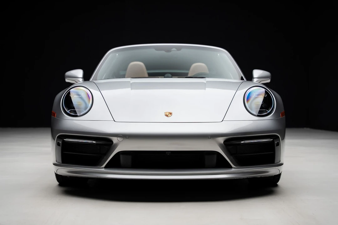 2023 Porsche 992 Targa 4 & 4S - Image 10 of 31