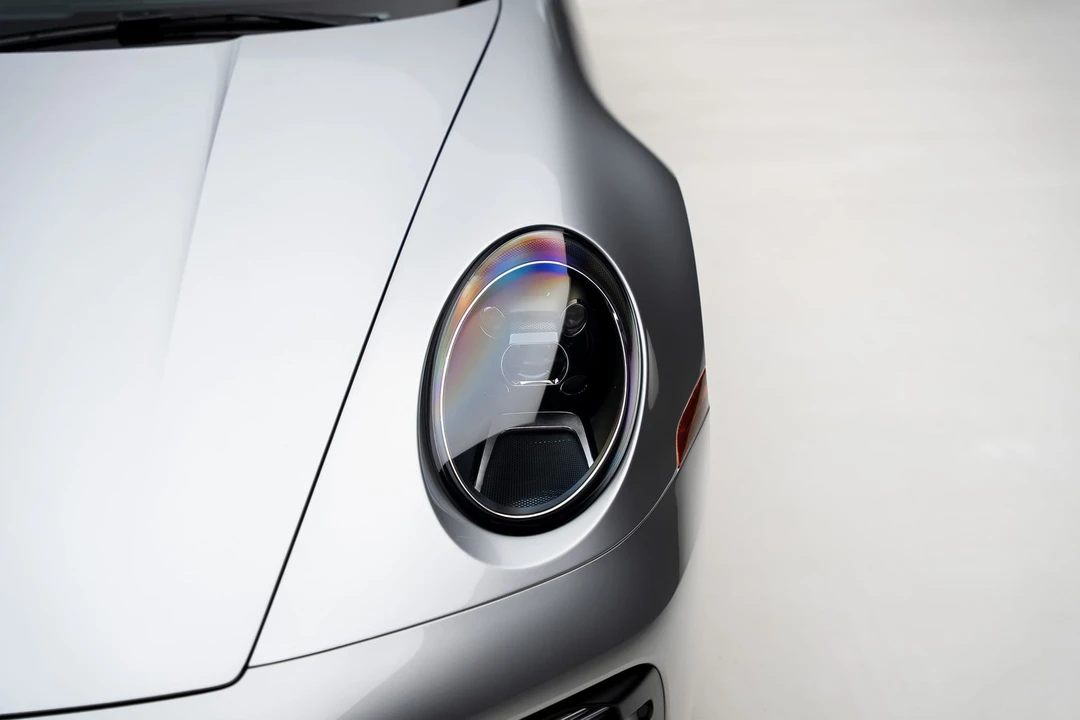 2023 Porsche 992 Targa 4 & 4S - Image 13 of 31