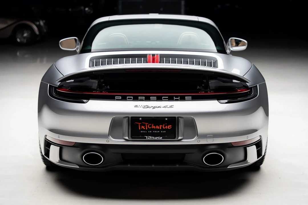 2023 Porsche 992 Targa 4 & 4S - Image 28 of 31