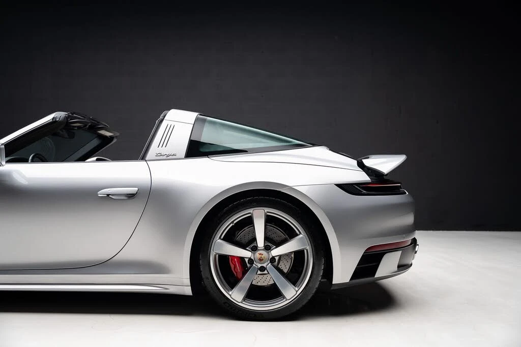 2023 Porsche 992 Targa 4 & 4S - Image 22 of 31