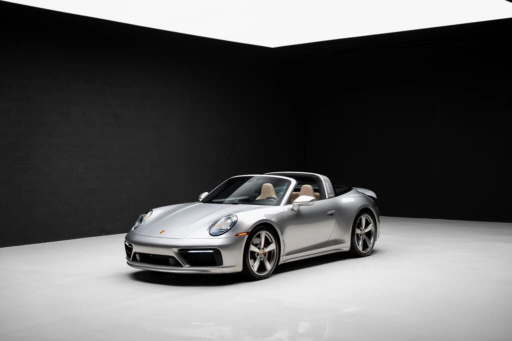 2023 Porsche 992 Targa 4 & 4S - Image 6 of 31