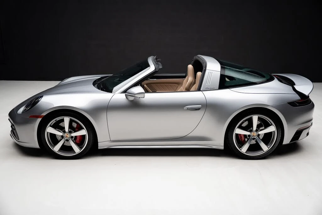 2023 Porsche 992 Targa 4 & 4S - Image 18 of 31