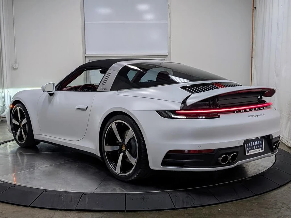2023 Porsche 992 Targa 4 & 4S - Image 14 of 31