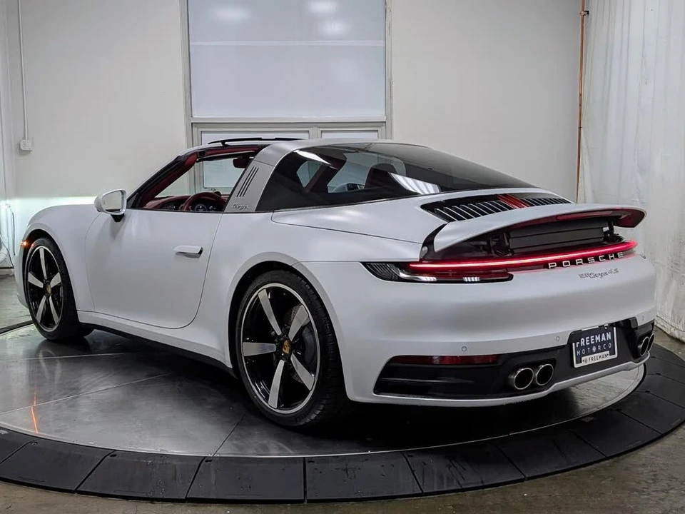 2023 Porsche 992 Targa 4 & 4S - Image 7 of 31