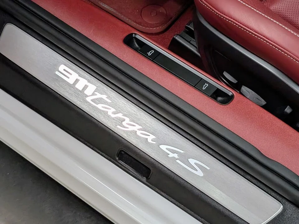 2023 Porsche 992 Targa 4 & 4S - Image 23 of 31