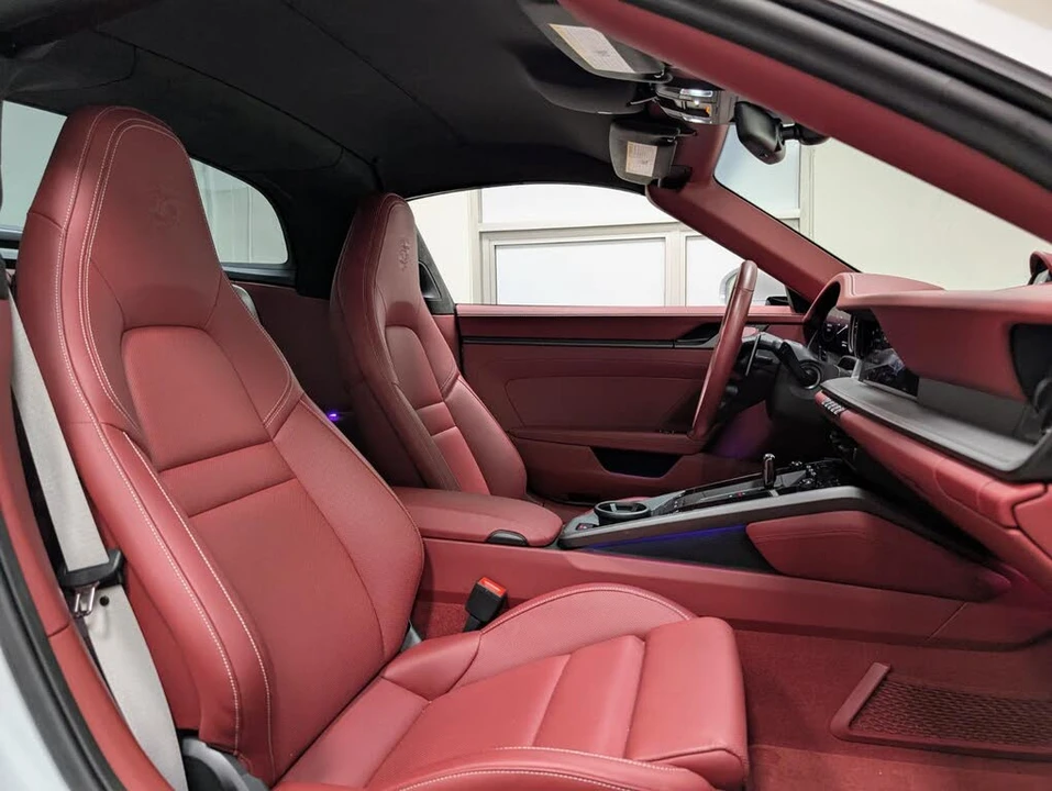 2023 Porsche 992 Targa 4 & 4S - Image 28 of 31