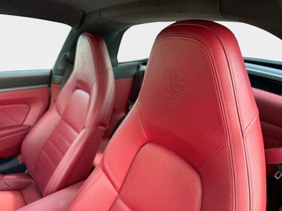 2023 Porsche 992 Targa 4 & 4S - Image 30 of 31