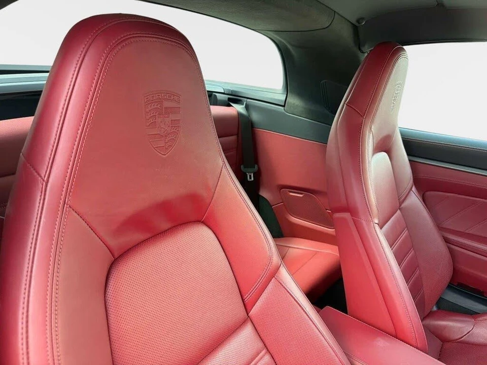 2023 Porsche 992 Targa 4 & 4S - Image 25 of 31
