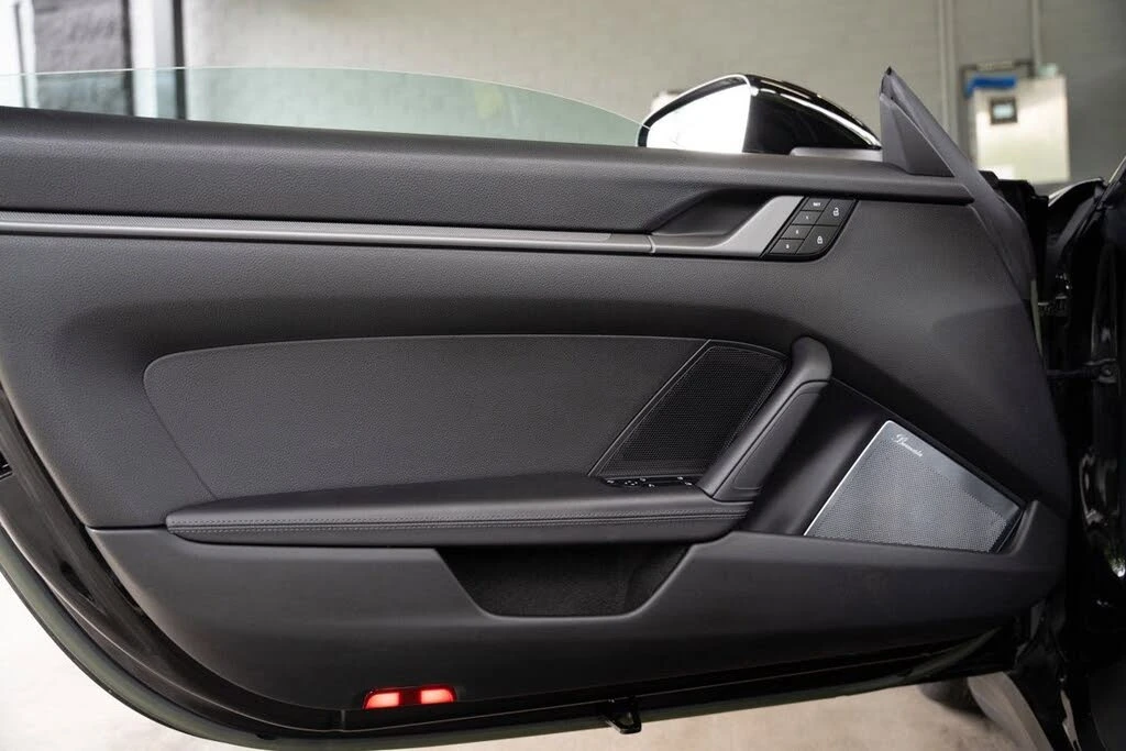 2023 Porsche 992 Targa 4 & 4S - Image 9 of 31