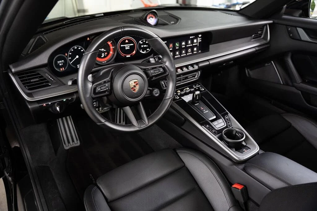 2023 Porsche 992 Targa 4 & 4S - Image 4 of 31