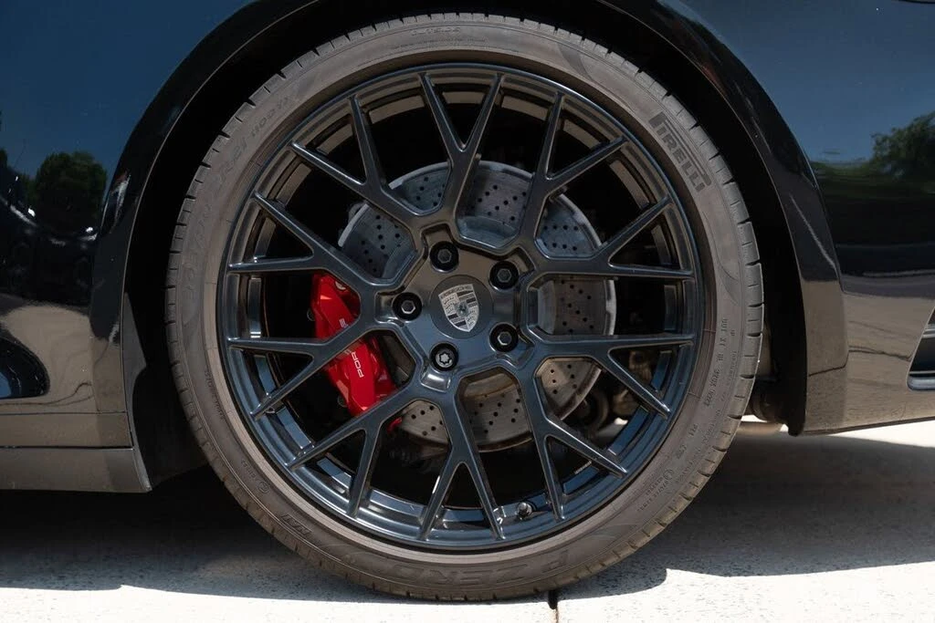 2023 Porsche 992 Targa 4 & 4S - Image 8 of 31