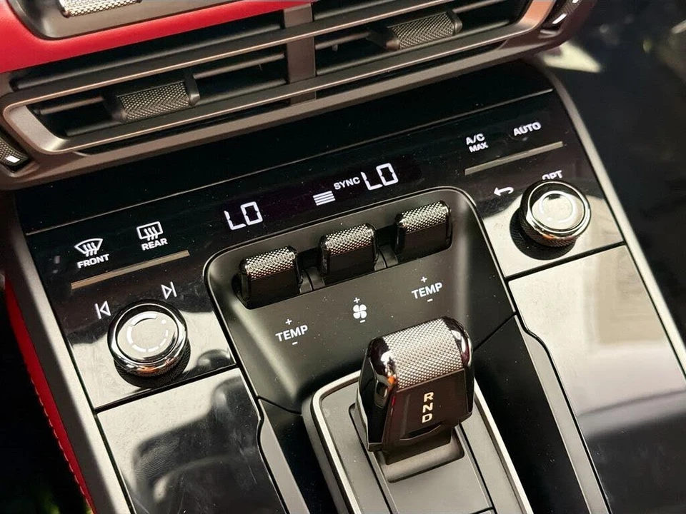 2023 Porsche 992 Targa 4 & 4S - Image 16 of 29