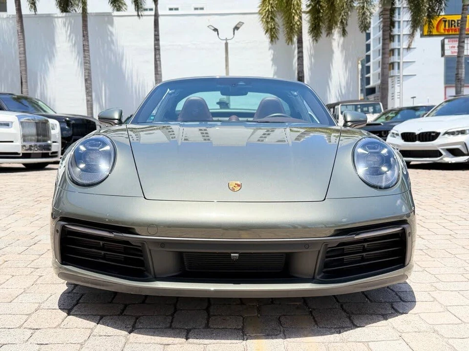 2023 Porsche 992 Targa 4 & 4S - Image 7 of 31