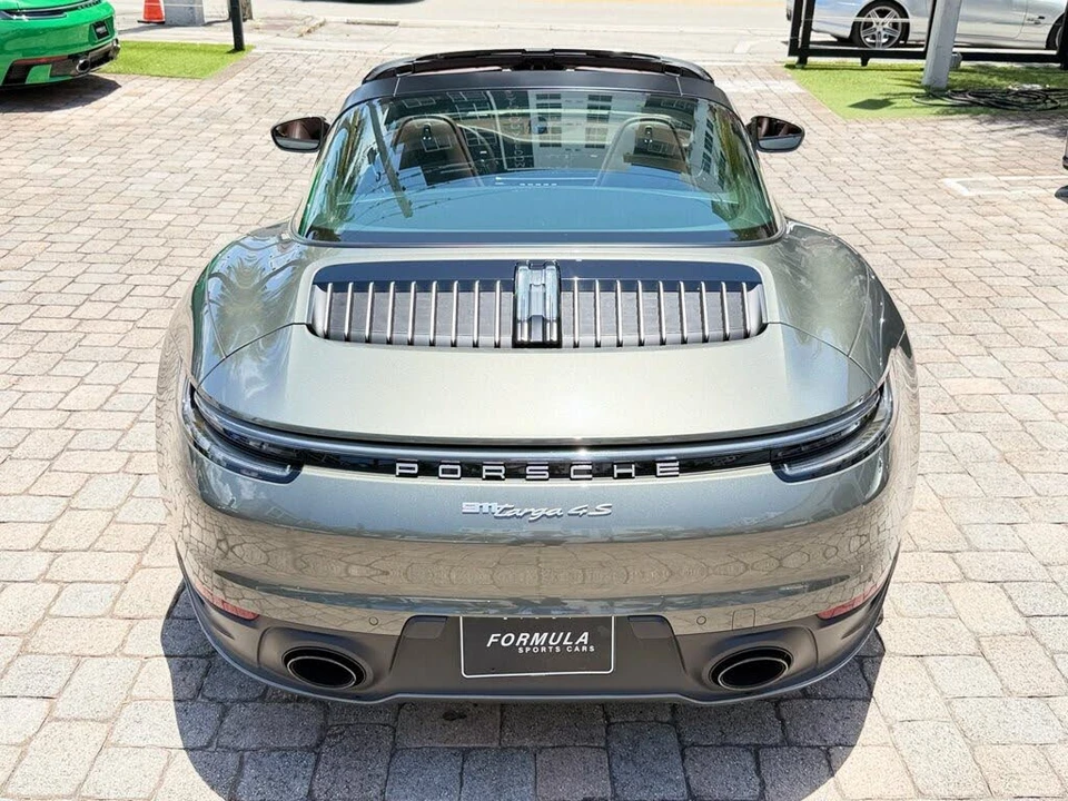 2023 Porsche 992 Targa 4 & 4S - Image 16 of 31