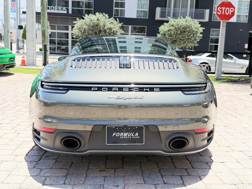 2023 Porsche 992 Targa 4 & 4S - Image 18 of 31