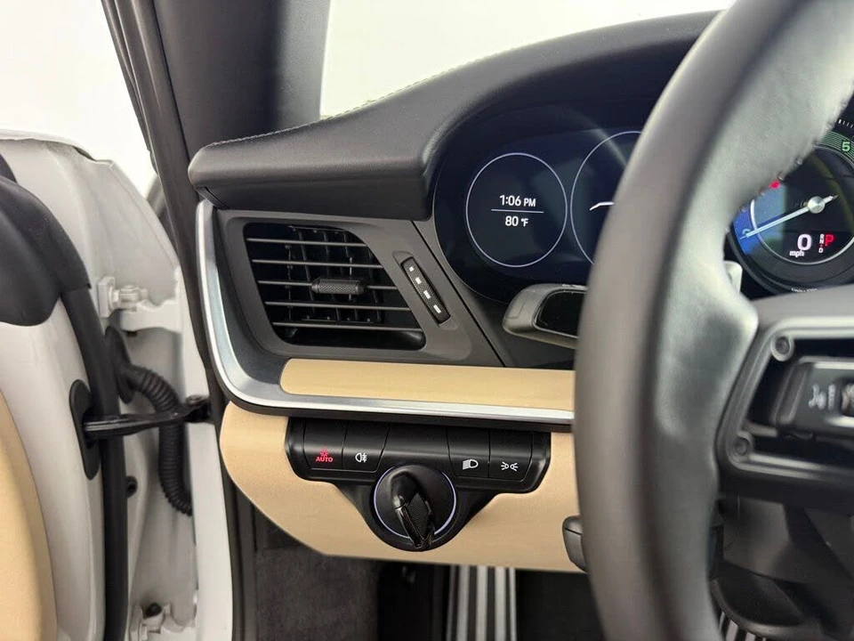 2023 Porsche 992 Targa 4 & 4S - Image 24 of 27