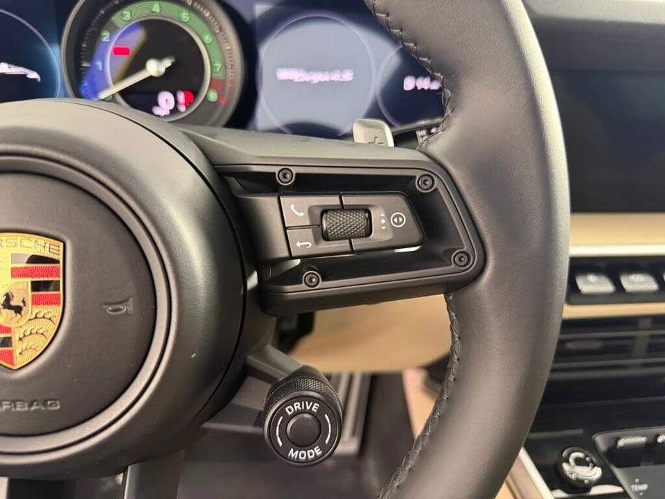 2023 Porsche 992 Targa 4 & 4S - Image 27 of 27