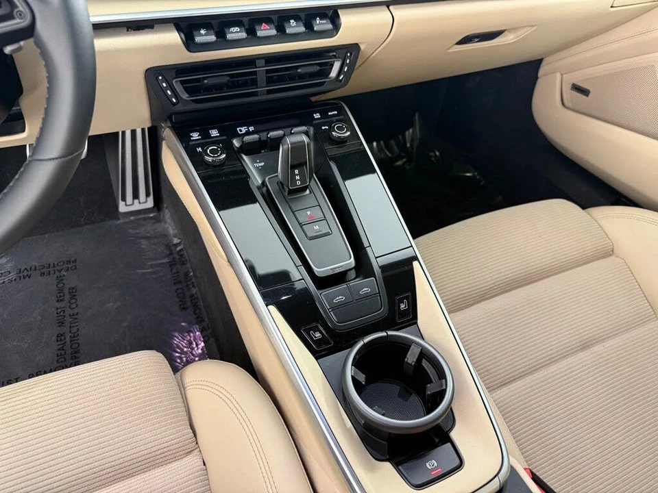 2023 Porsche 992 Targa 4 & 4S - Image 23 of 27