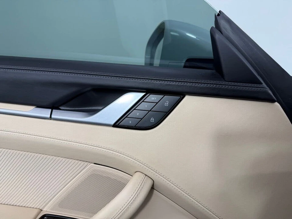 2023 Porsche 992 Targa 4 & 4S - Image 18 of 27