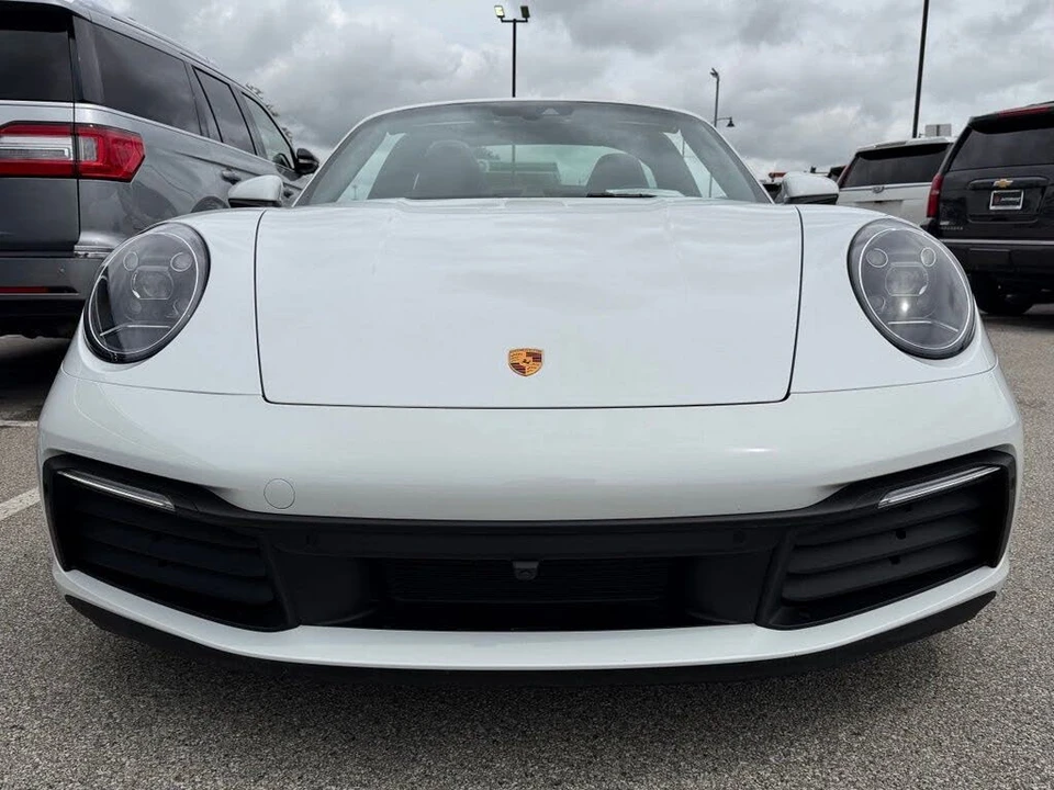 2023 Porsche 992 Targa 4 & 4S - Image 29 of 31