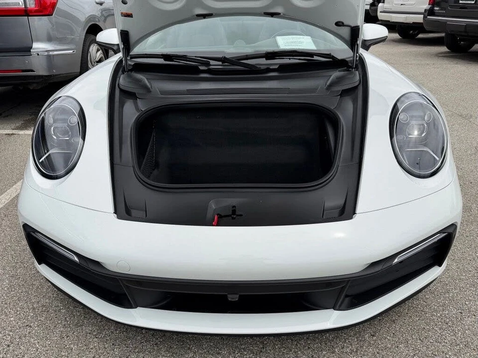 2023 Porsche 992 Targa 4 & 4S - Image 27 of 31