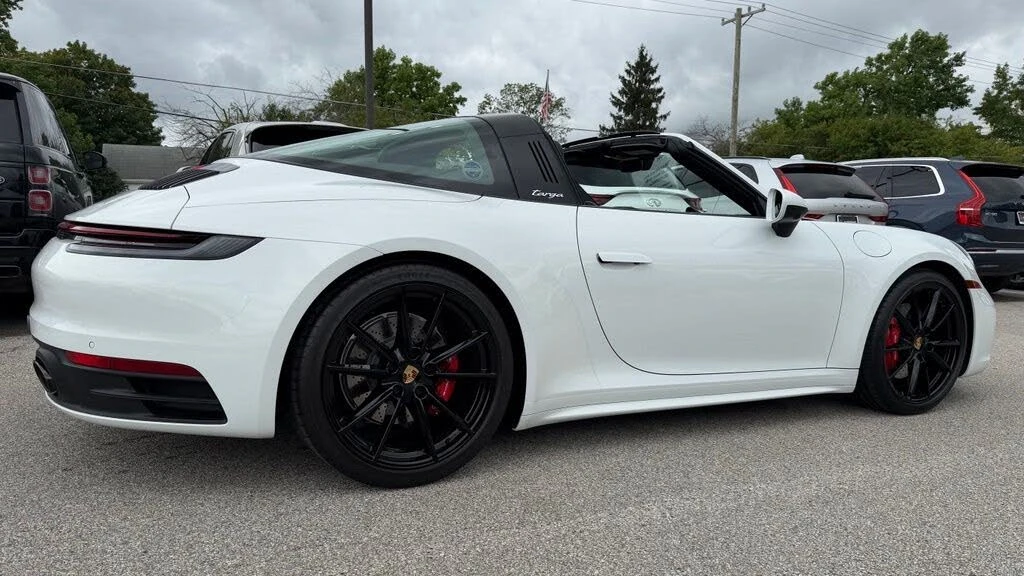 2023 Porsche 992 Targa 4 & 4S - Image 9 of 31