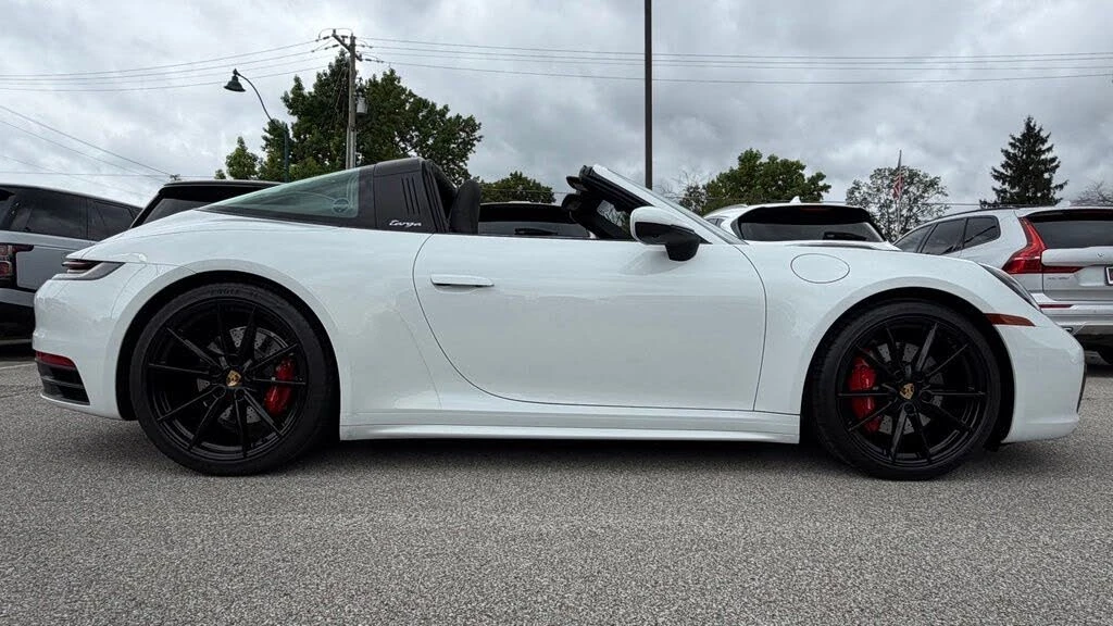 2023 Porsche 992 Targa 4 & 4S - Image 10 of 31