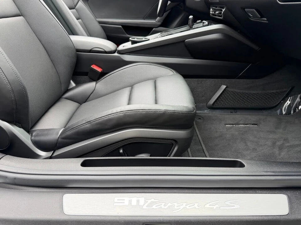 2023 Porsche 992 Targa 4 & 4S - Image 24 of 31
