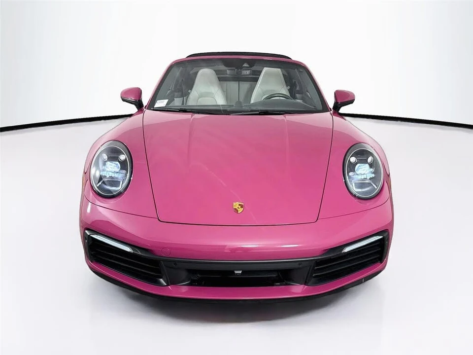 2023 Porsche 992 Targa 4 & 4S - Image 9 of 31