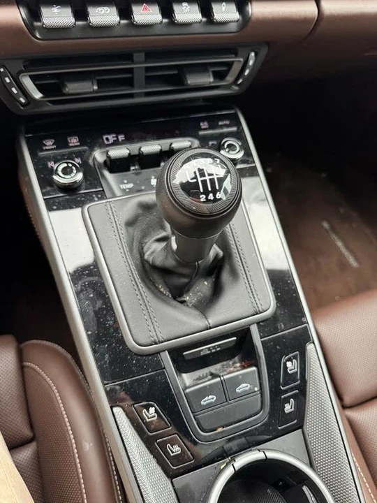 2023 Porsche 992 Targa 4 & 4S - Image 11 of 15