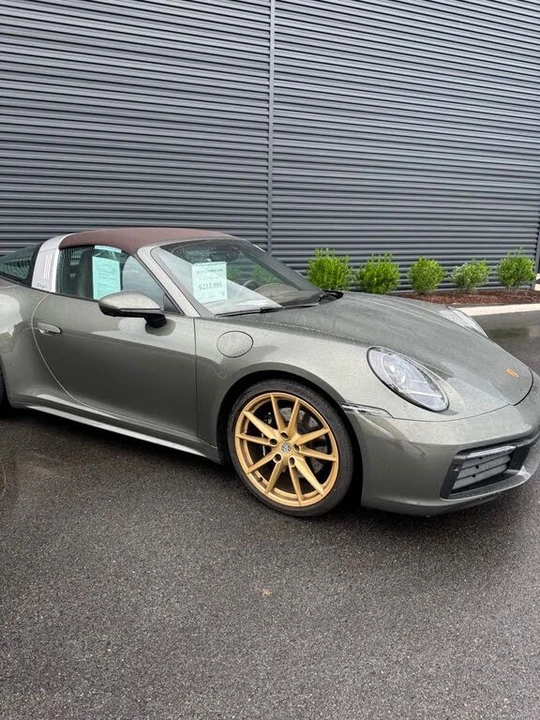 2023 Porsche 992 Targa 4 & 4S - Image 3 of 15