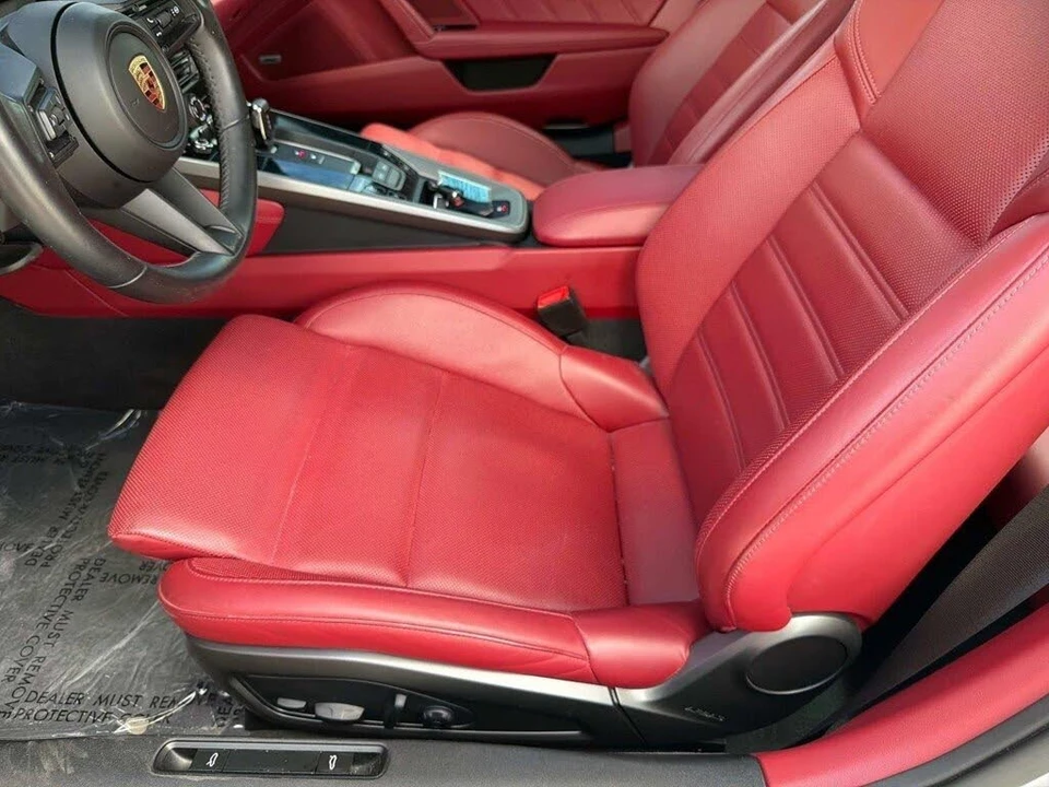 2023 Porsche 992 Targa 4 & 4S - Image 29 of 31