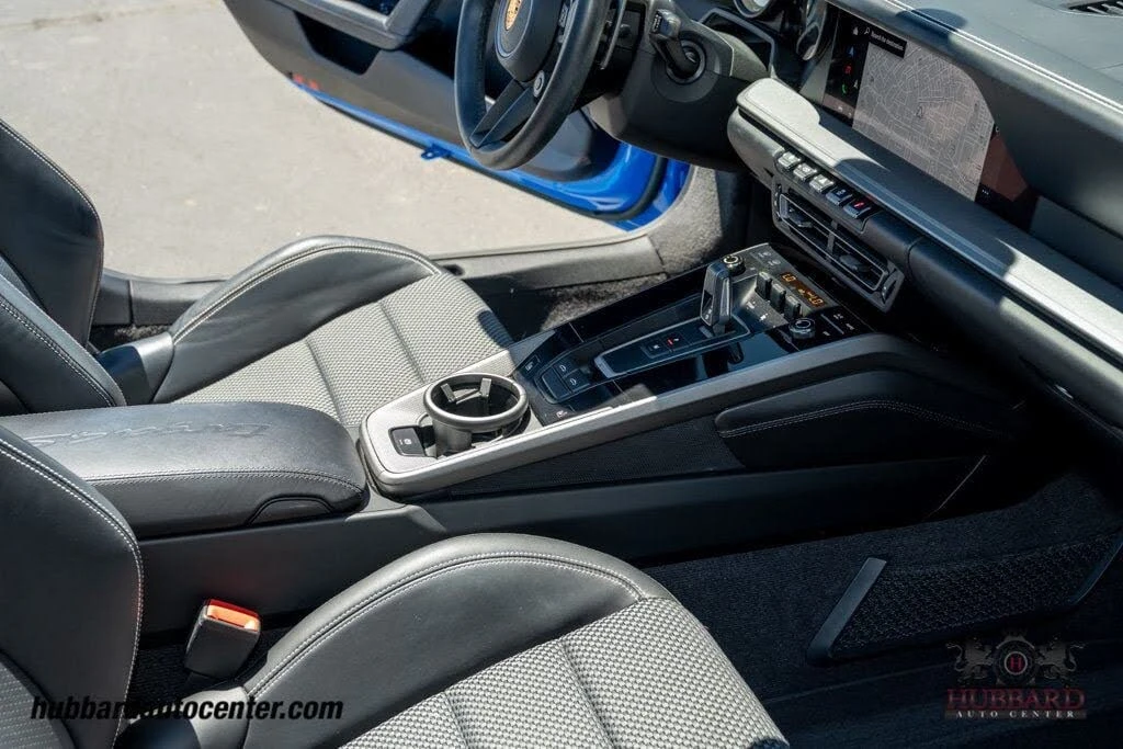 2023 Porsche 992 Carrera - Image 26 of 31