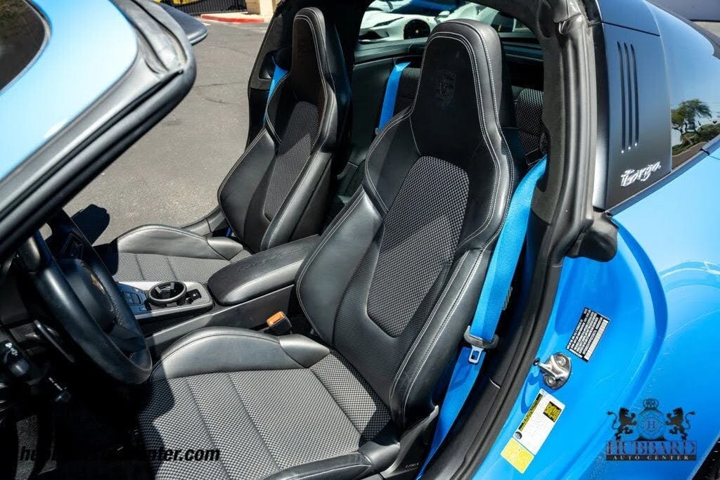 2023 Porsche 992 Carrera - Image 19 of 31