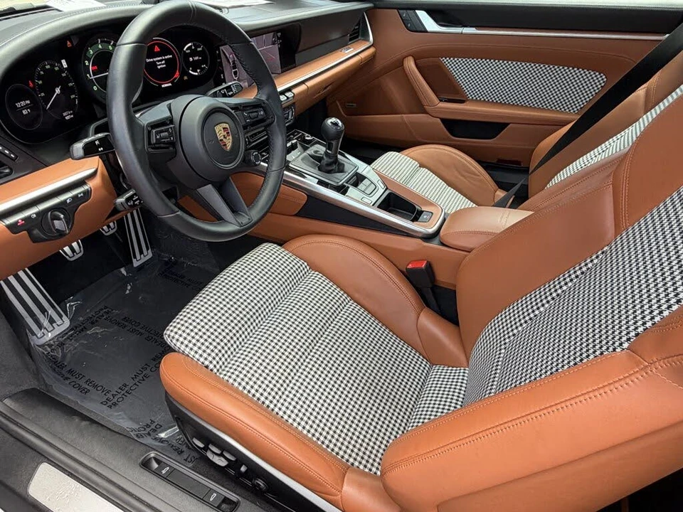 2023 Porsche 992 Targa 4 & 4S - Image 4 of 31