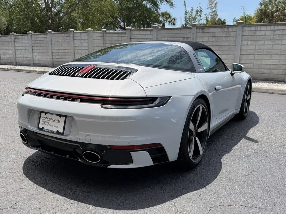 2023 Porsche 992 Targa 4 & 4S - Image 6 of 31