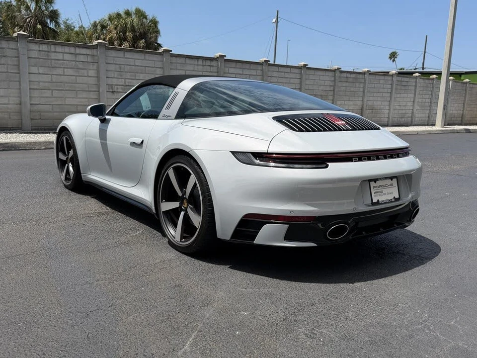 2023 Porsche 992 Targa 4 & 4S - Image 3 of 31